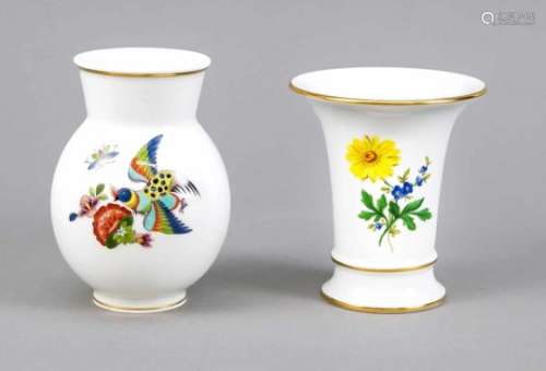 Two vases, Meissen, after 1950, 1st quality, trumpet vase with flower painting, goldedges, H. 9.5