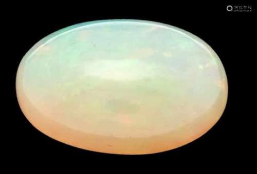 Milk opal 20.03 ct oval cabochon with excellent play of colors 23 x 18 x 9 mmMilchopal 20,03 ct