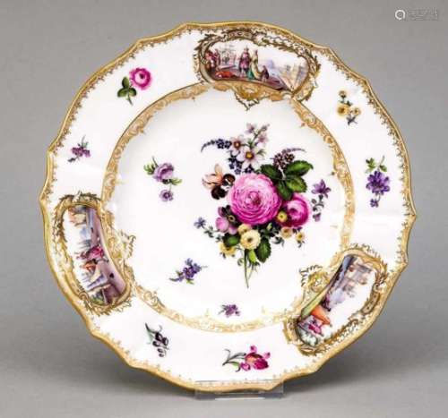 Teller, Meissen, Knauff swords, 1850-1924, 1st quality, curved edge, polychrome paintingwith a
