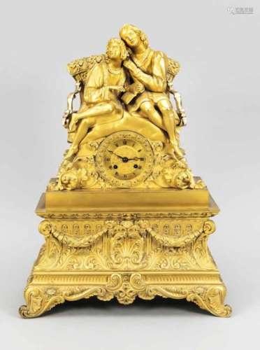 Große feuervergoldete Figurenpendule, 1. H. 19. Jh. Bronze, mattiert/poliert, bez. Masltera Rozoy,