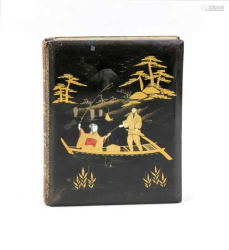 Photo album, Japan, around 1900 (Meiji). Cover with leather back (with gold embossing) andwooden