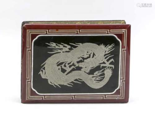 Postcard album, Japan, around 1900. Lacquer cover with silver dragon and meander, linenback.
