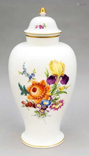Baluster lid vase, Meissen, mark 1957-72, 2nd quality slightly bulged upwards, domed lid,