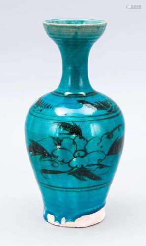 Steinzeug Vase, China, wohl Yuan-zeitlich. Monochrome, türkisfarbene, semitransparenteGlasur mit