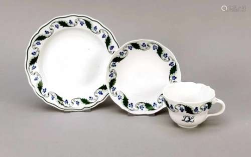 Place setting, 3 pieces, Meissen, 20th century, 1st quality, shape New Cutout, decorMahonia, cup