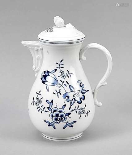 Coffee pot, Meissen, 1950s, 2nd quality, with underglaze blue decoration, old orchid, h.23