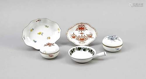 Convolute Meissen, 5 pcs., Meissen, marks after 1934, 1st. and 2nd quality, 2 round liddedboxes, box