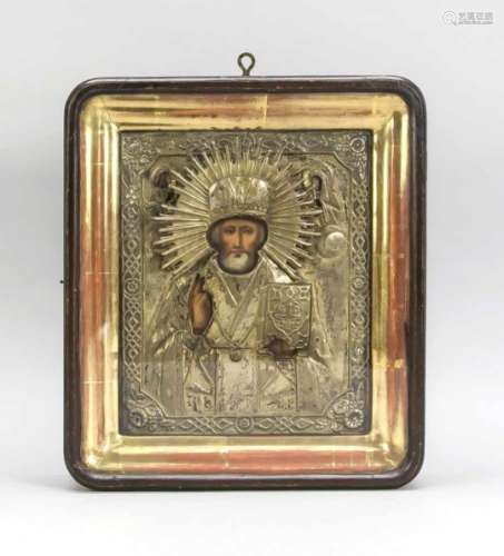 Ikone des heiligen Nikolaus, Russland, 19./20. Jh. Tempera auf Holz, Weißblechoklad. Ineinem