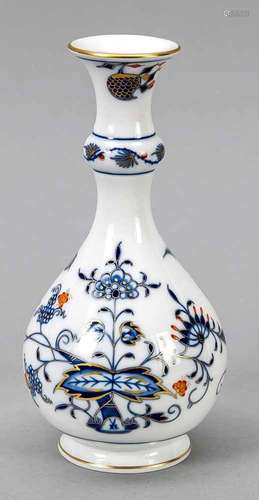 Vase, Meissen, after 1970, 1st quality, bottle shape, Royale onion pattern in underglazeblue and