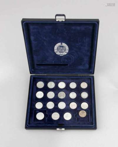 19 German-Democratic-Republican commemorative medals, 11x 10 Mark, 1969-1990, and 8x 5Mark 1969-