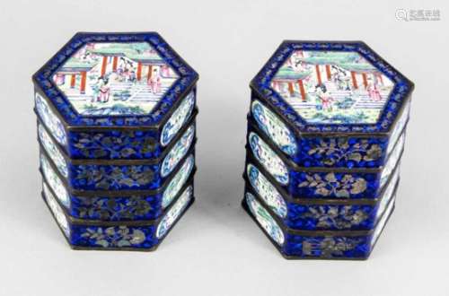 Pair of hexagonal stacking boxes, China (canton), around 1900. Copper body with enameldecor. 4