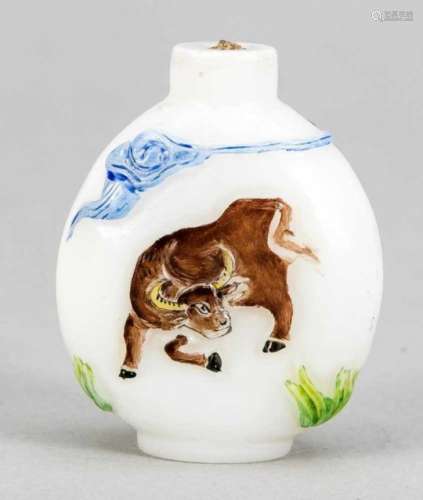 Peking glass snuft bottle, China, 19th century. Relief carving with two water buffalos,stylized
