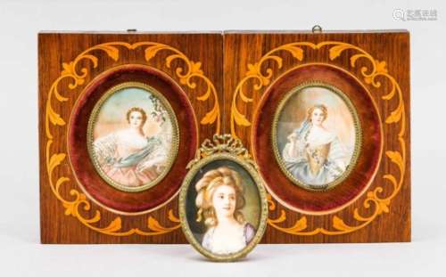 3 Miniaturen, wohl 1. H. 20. Jh., Portraits galanter Damen. 1 x im ornamentiertenMessingrahmen mit