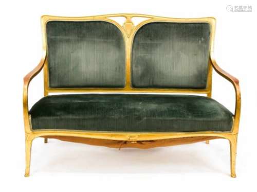 Jugendstil-Sitzbank um 1900, Holz organisch geschweift und vergoldet, 97 x 140 x 56 cm