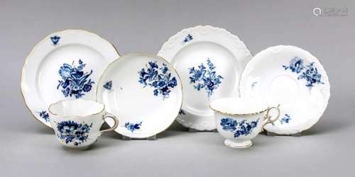 Two place settings, 6 pieces, Meissen, after 1950, 2nd quality, floral decor in aquatintblue,