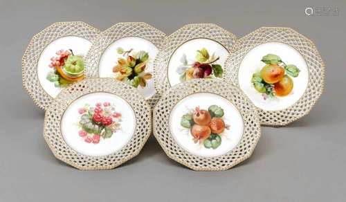 Six fruit plates, Nymphenburg, brand 1925-75, from the Pearl service design by DominikusAuliczek