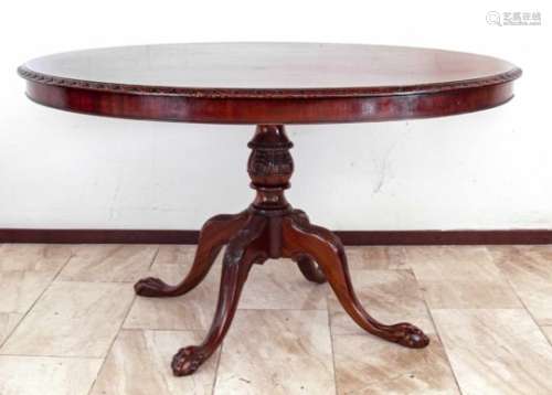 Großer runder englischer Tisch, Ende 20 Jh., Mahagoni massiv, geschweifter Vierfuß, H. 78cm, D.