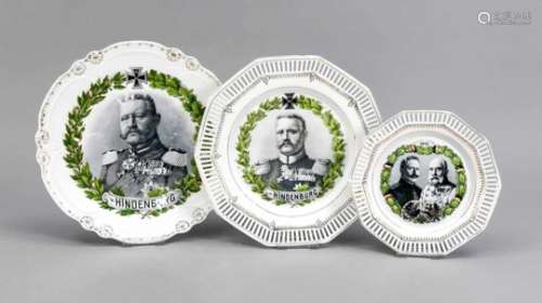 Three militaria plates, WW I, plate with portrait of Hindenburg, rubbed off, Ø 27 cm, 1plate with