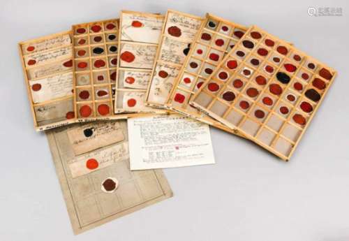 Sammlung historischer Siegel aus mehreren Jahrhunderten, ca. 40 flache Schübe (