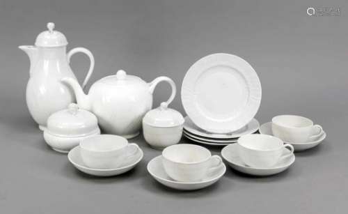 Rest service for 4 people, 16 pieces, KPM Berlin, 20th century, form Neuozier, white, 2ndquality,