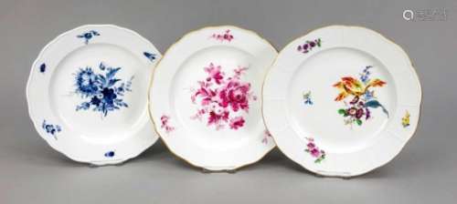 Three plates, Meissen, Knob a. Pfeiffer period, 1860-1934, 1st quality, each w. curvedborder,