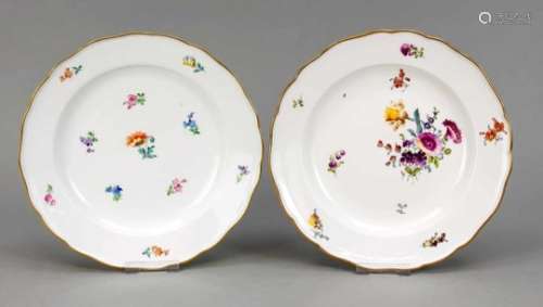 Two plates, Meissen, Knob period 1860-1925, 1st a. 2nd quality, shape New Cutout,polychrome flower