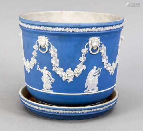 Cachepot with stand, Wedgwood, 20th century, jasperware, circumferential tetes des lionswith grape