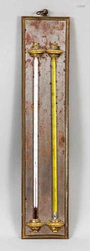 Thermometer, Ende 19. Jh. Rechteckige Wandplatte aus Eisen/Stahl mit reliefierterBronzerahmung. 2 in