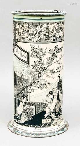 Umbrella stand, probably Japan, 1st half of the 20th century, cylindrical on a profiledfoot ring.