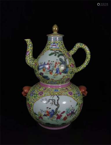 A Chinese Famille-Rose Porcelain Wine Pot