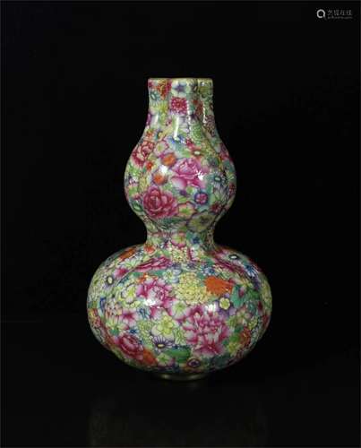 A Chinese Famille-Rose Porcelain Vase