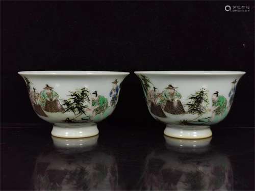 A Pair of Chinese Wu-Cai Glazed Porcelain Bowls