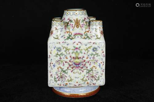 A Chinese Famille-Rose Porcelain Vase