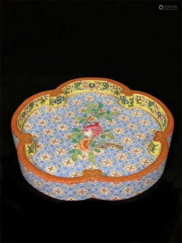 A Chinese Famille-Rose Porcelain Brush Washer