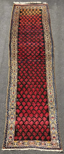 Hamadan Persian carpet. Iran. Antique, aro…