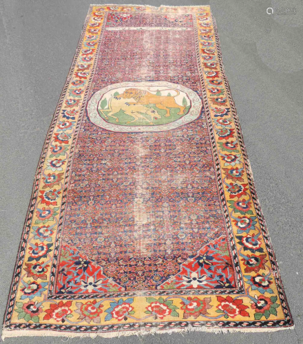 Sultanabad Persian carpet. Iran. Antique, 128…