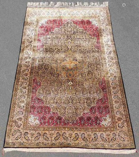 Qom Persian carpet. Silk rug. Iran. Very fine w…