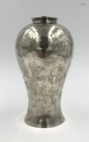 Vase silver 900. Art Nouveau.