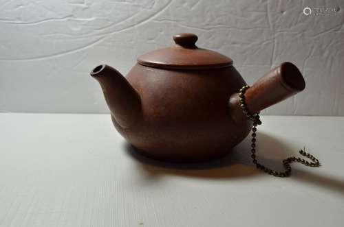 CHINESE YIXING ZISHA TEAPOT,MARK