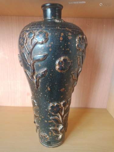 Chinese Black Glazed Meiping Vase