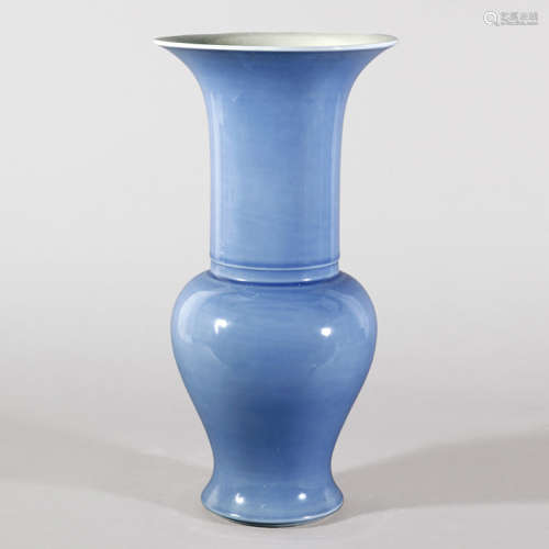 十九世紀 天藍釉鳳尾瓶