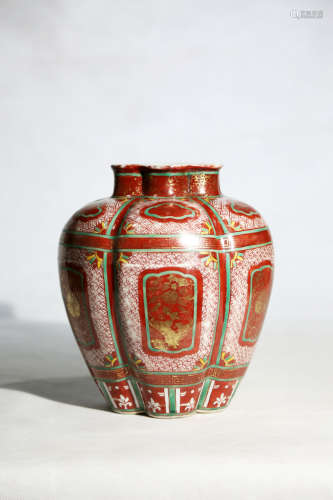 Chinese Ming Dynasty Jiajing Period Red Glaze Gold Painted Porcelain Pot