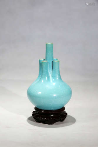 Chinese Qing Dynasty Qianlong Period Green Glaze Porcelain Bottle