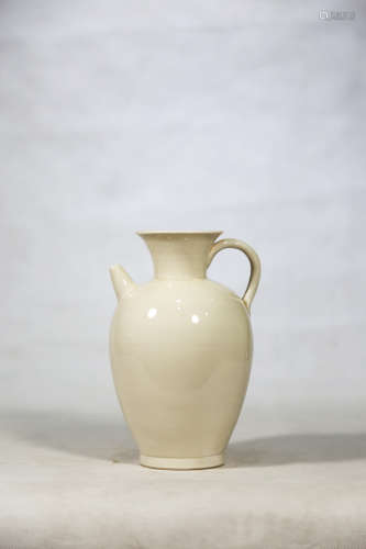 Chinese Xing Kiln Porcelain Pot