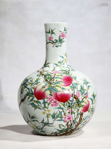 Chinese Qing Dynasty Yongzheng Period Famille Rose Porcelain Bottle