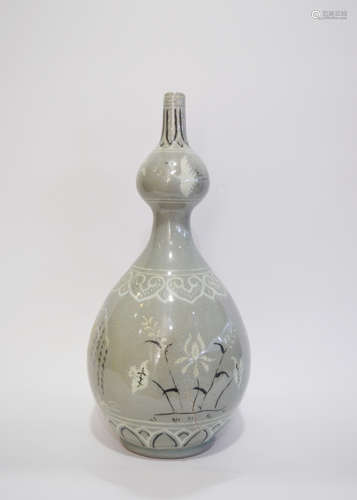 Chinese Koryo Porcelain Bottle