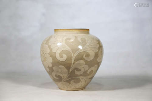 Chinese Cizhou Kiln White Glaze Porcelain Jar