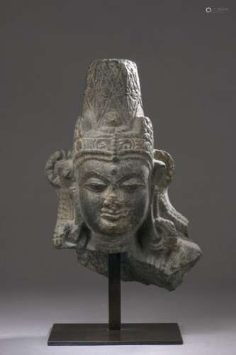 INDIA Medieval period, 11th / 13th century Head of…