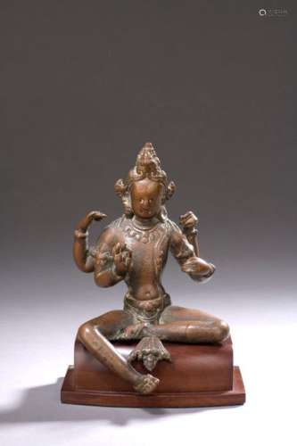 NEPAL 11th / 12th century Bronze statuette of a fo…