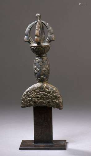 TIBET 18th century Bronze kartika handle with trac…